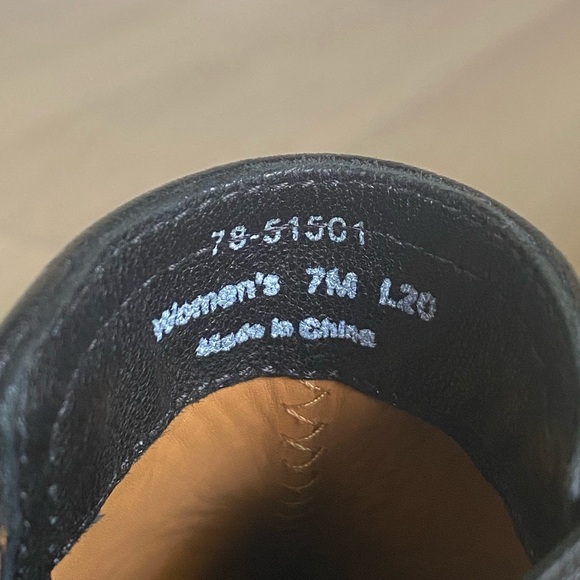 Johnston & Murphy Women's Black Leather Chelsea Pull On Quality Ankle Bo… - Picture 7 of 10